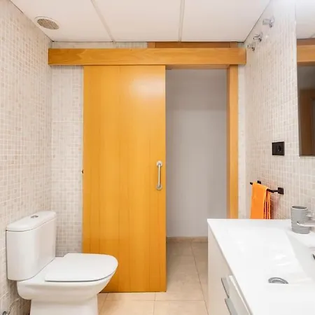 Apartment Castelplace Con Plaza De Garage Incluida, Free Parking And Ac