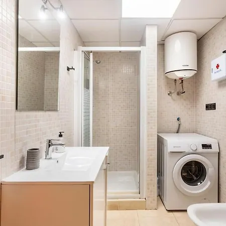 Apartment Castelplace Con Plaza De Garage Incluida, Free Parking And Ac *