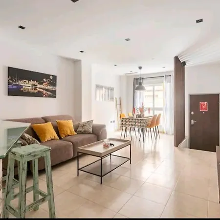Castelplace Con Plaza De Garage Incluida, Free Parking And Ac Apartment *