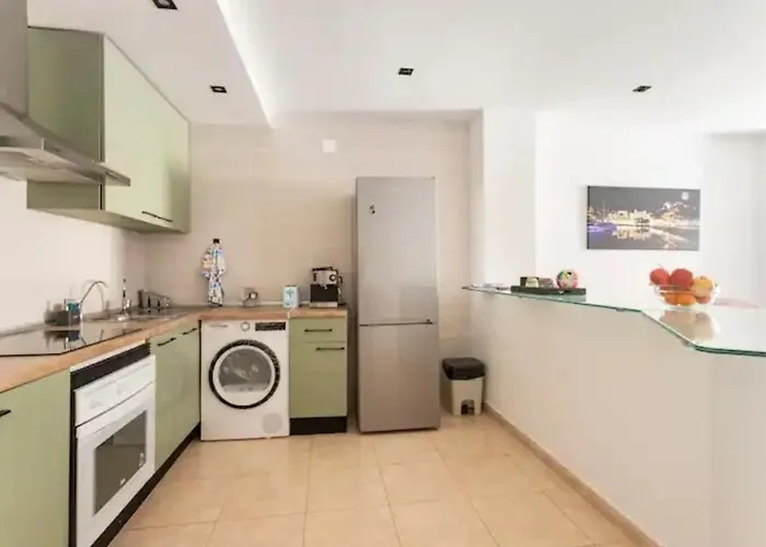 Castelplace Con Plaza De Garage Incluida, Free Parking And Ac Apartment *