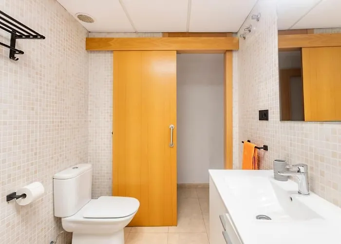 Apartment Castelplace Con Plaza De Garage Incluida, Free Parking And Ac
