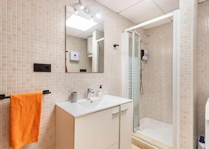 Castelplace Con Plaza De Garage Incluida, Free Parking And Ac Apartment *
