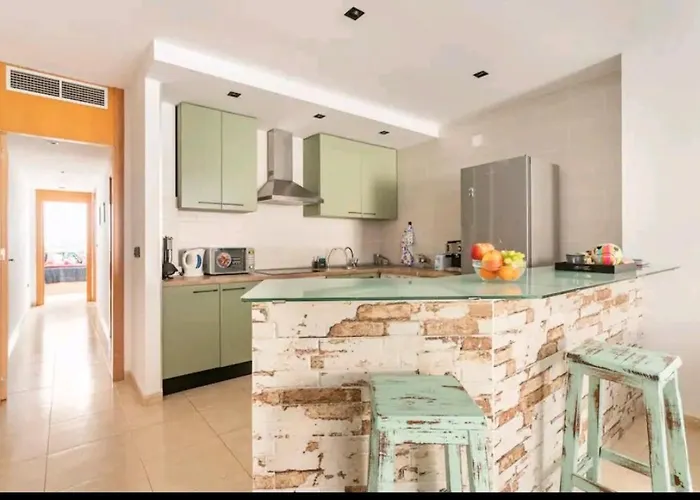 Apartment Castelplace Con Plaza De Garage Incluida, Free Parking And Ac *
